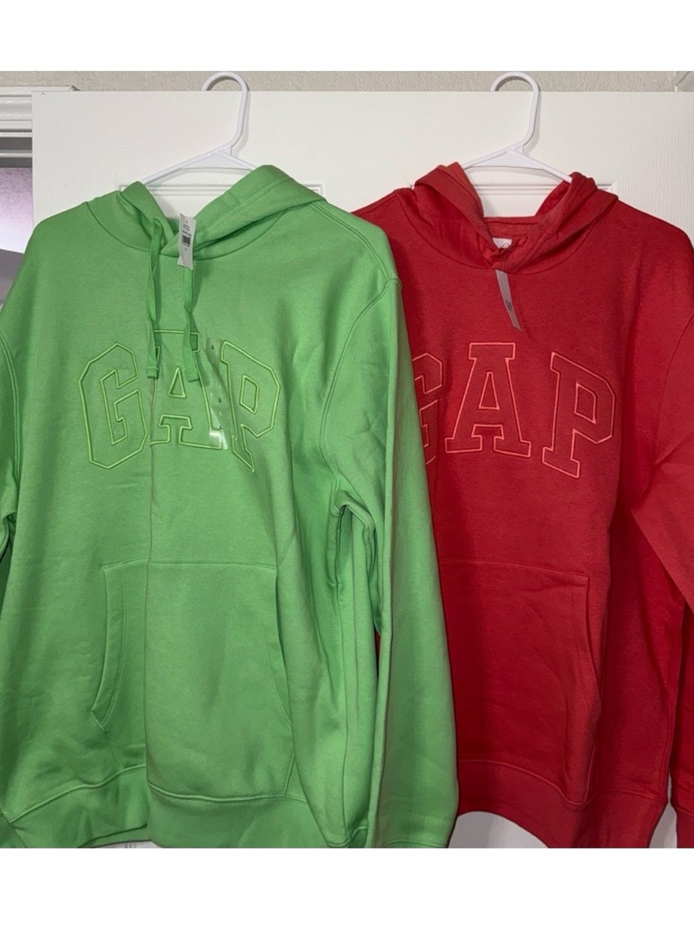 GAP Men's Hooded Pullover Sweaters - Green & Red Duo